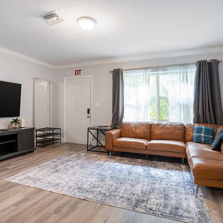 Hollywood Peaceful Hostel Ngoại thất bức ảnh