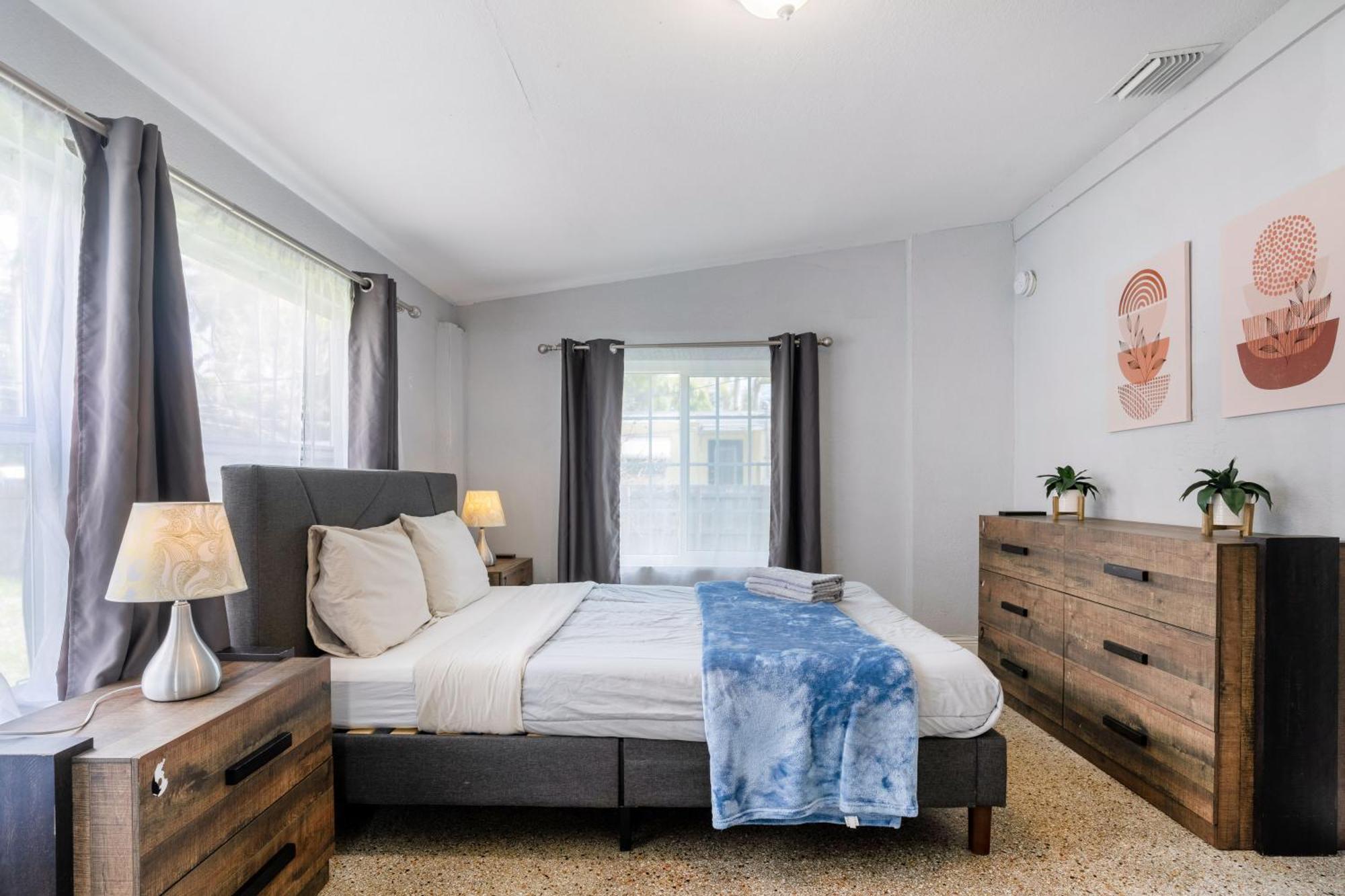 Hollywood Peaceful Hostel Ngoại thất bức ảnh